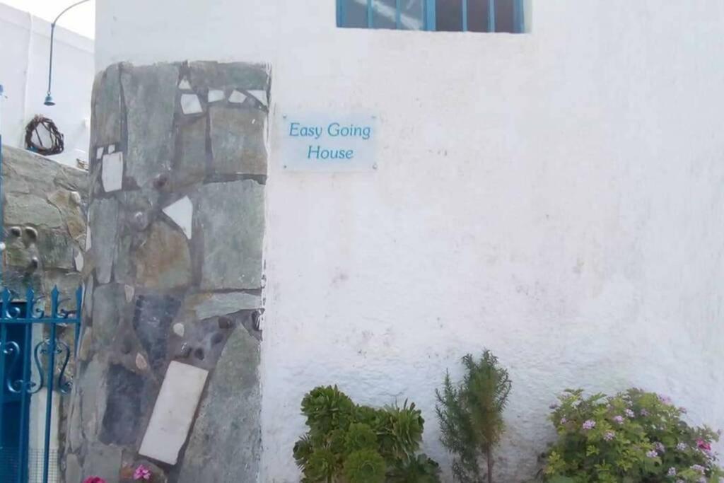 Easy Going Santorini House Apartamento Éxo Goniá Exterior foto